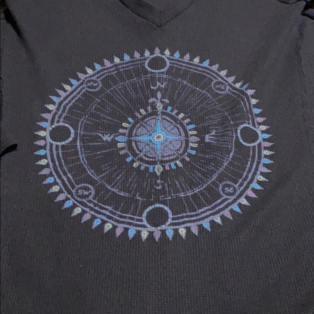 Pullover Top. Euc - image 2